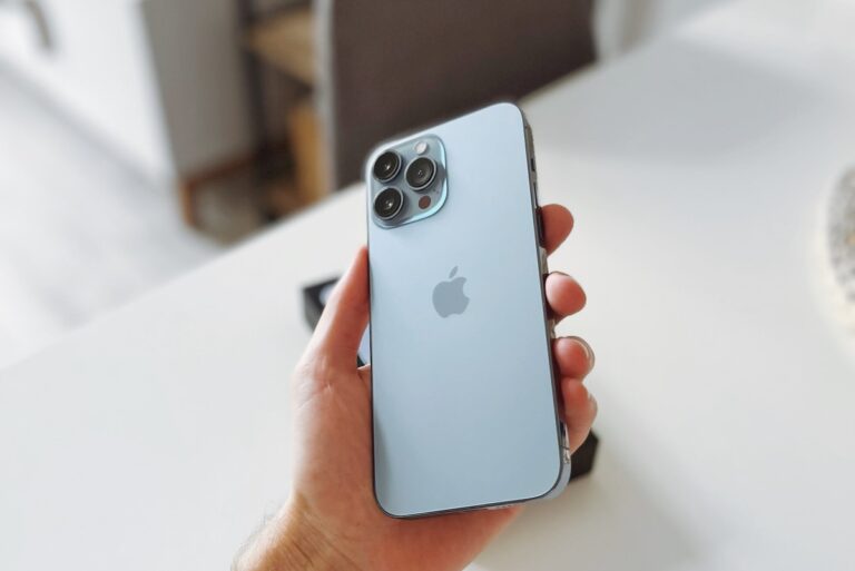 Έντονη μείωση των πωλήσεων iPhone το πρώτο τρίμηνο του 2024 – Κίνα επηρεάζει την ανταγωνιστικότητα της Apple
