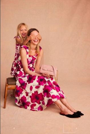 Γιορτάστε την αγάπη της μητέρας στην CH Carolina Herrera Boutique στο Golden Hall
