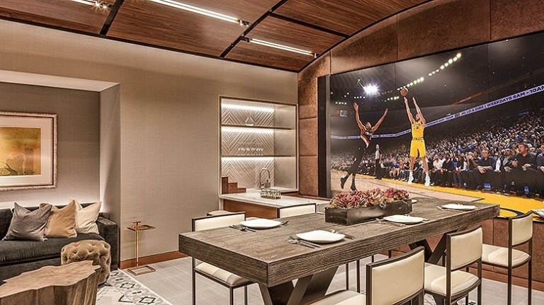 Η Άγνωστη Πολυτέλεια των VIP Κερκίδων του ΝΒΑ: Μια Εμπειρία Εκτός Συνηθισμένων"