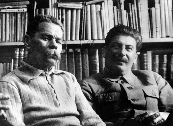 Η ανατρεπτική ιστορία πίσω από τη βιβλιοθήκη του Στάλιν"
