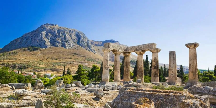 Η Αρχαία Κόρινθος: Ένα ταξίδι στον πλούσιο κόσμο της αρχαιότητας
