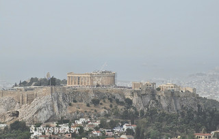 «Η Αττική βυθίζεται στη σκόνη: Προσοχή στους κινδύνους», το νέοξεκινά.
