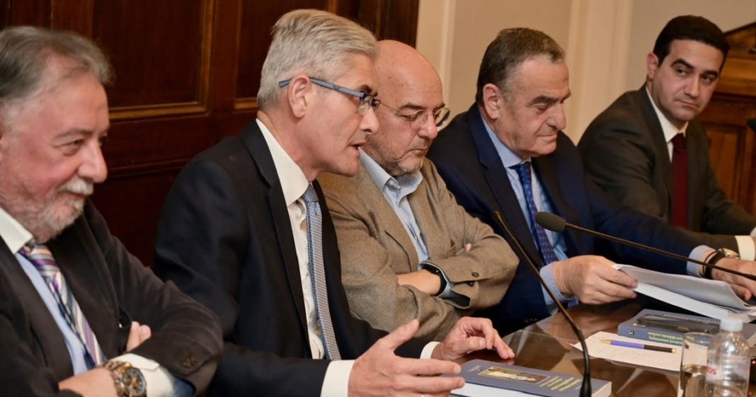 Μαζική προσέλευση στην παρουσίαση του νέου βιβλίου του Άγγελου Τσιγκρή στην Αθήνα
