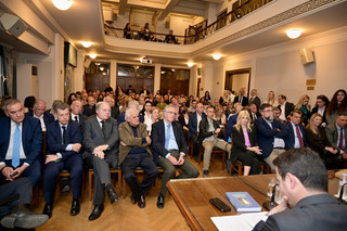 Μαζική προσέλευση στην παρουσίαση του νέου βιβλίου του Άγγελου Τσιγκρή στην Αθήνα
