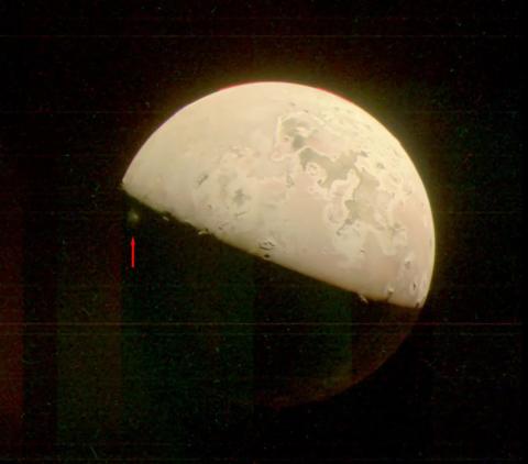 
								NASA: Με το βλέμμα στην Ιώ – Το διαστημόπλοιο Juno στον δορυφόρο-κόλαση – «Μακροβούτι» στο πλανητικό σύστημα του Δία							