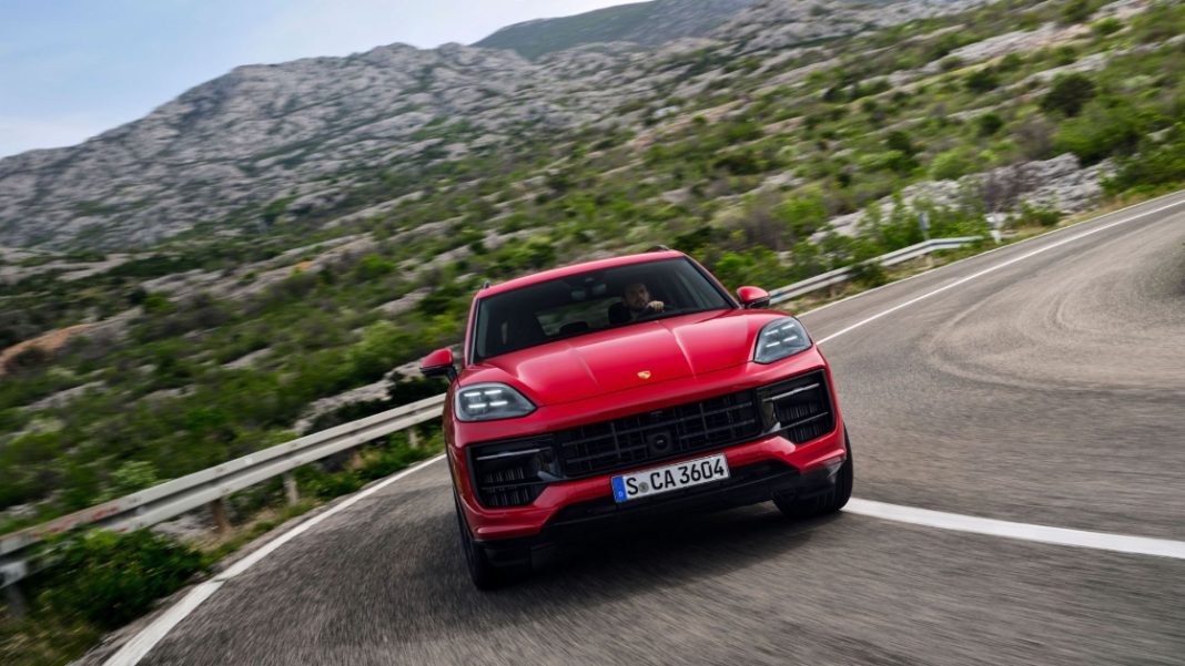 Νέα γενιά Porsche Cayenne GTS: Η τελειοποίηση της ιδανικής ισορροπίας 
