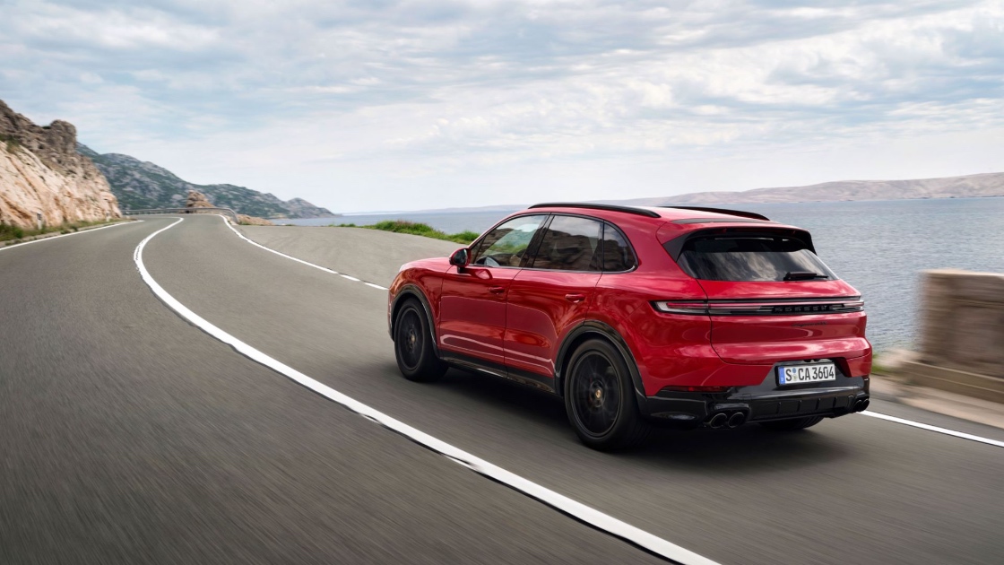 Νέα γενιά Porsche Cayenne GTS: Η τελειοποίηση της ιδανικής ισορροπίας 
