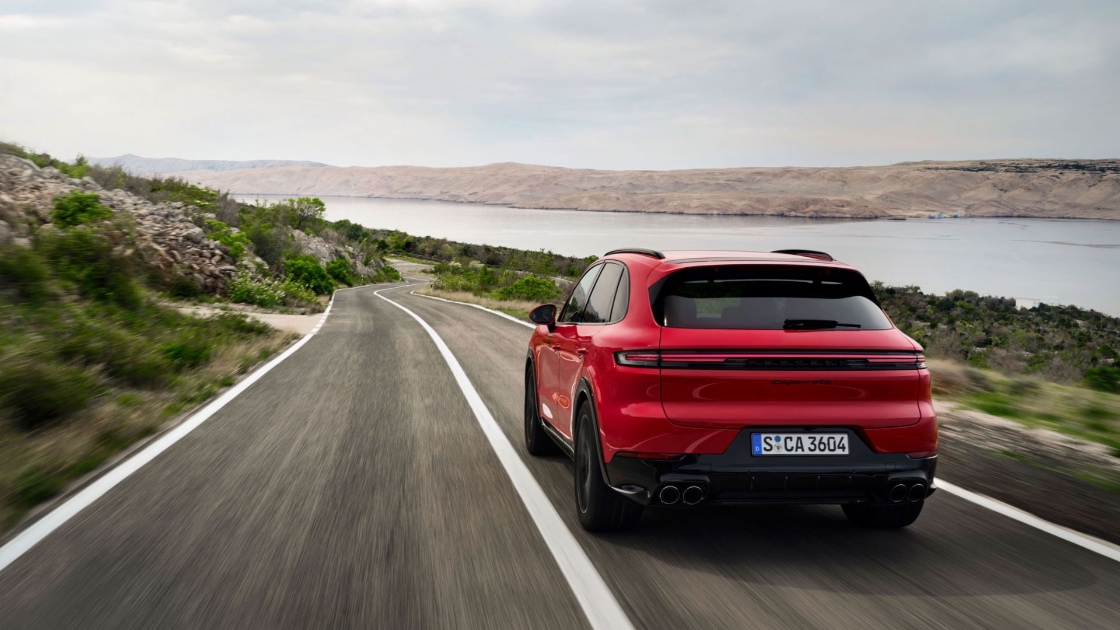 Νέα γενιά Porsche Cayenne GTS: Η τελειοποίηση της ιδανικής ισορροπίας 
