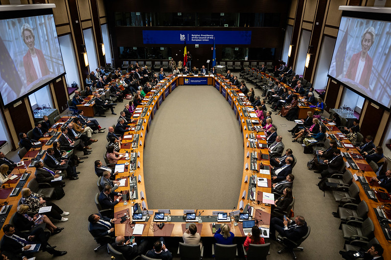 Νέα λύσεις για τις ελλείψεις φαρμάκων: Η ευρωπαϊκή πρωτοβουλία που αλλάζει τον τομέα της φαρμακευτικής παραγωγής
