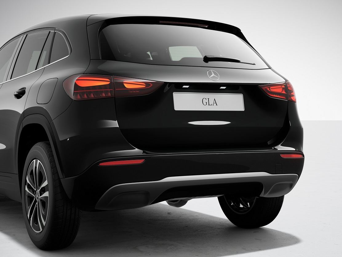Νέα τιμολόγια για το Mercedes GLA: Πιο προσιτές εκδόσεις!
