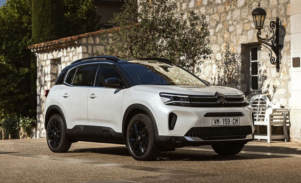 Νέο Citroen C5 Aircross Hybrid: Οδηγία άνεσης και οικονομίας
