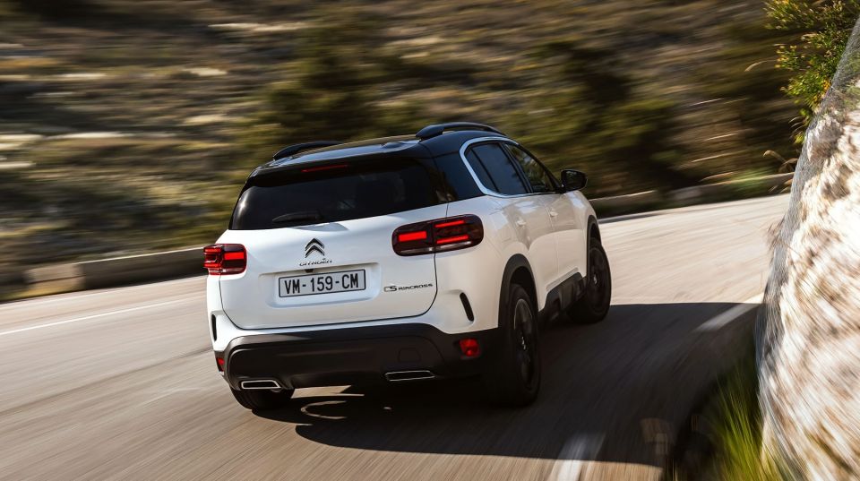 Νέο Citroen C5 Aircross Hybrid: Οδηγία άνεσης και οικονομίας
