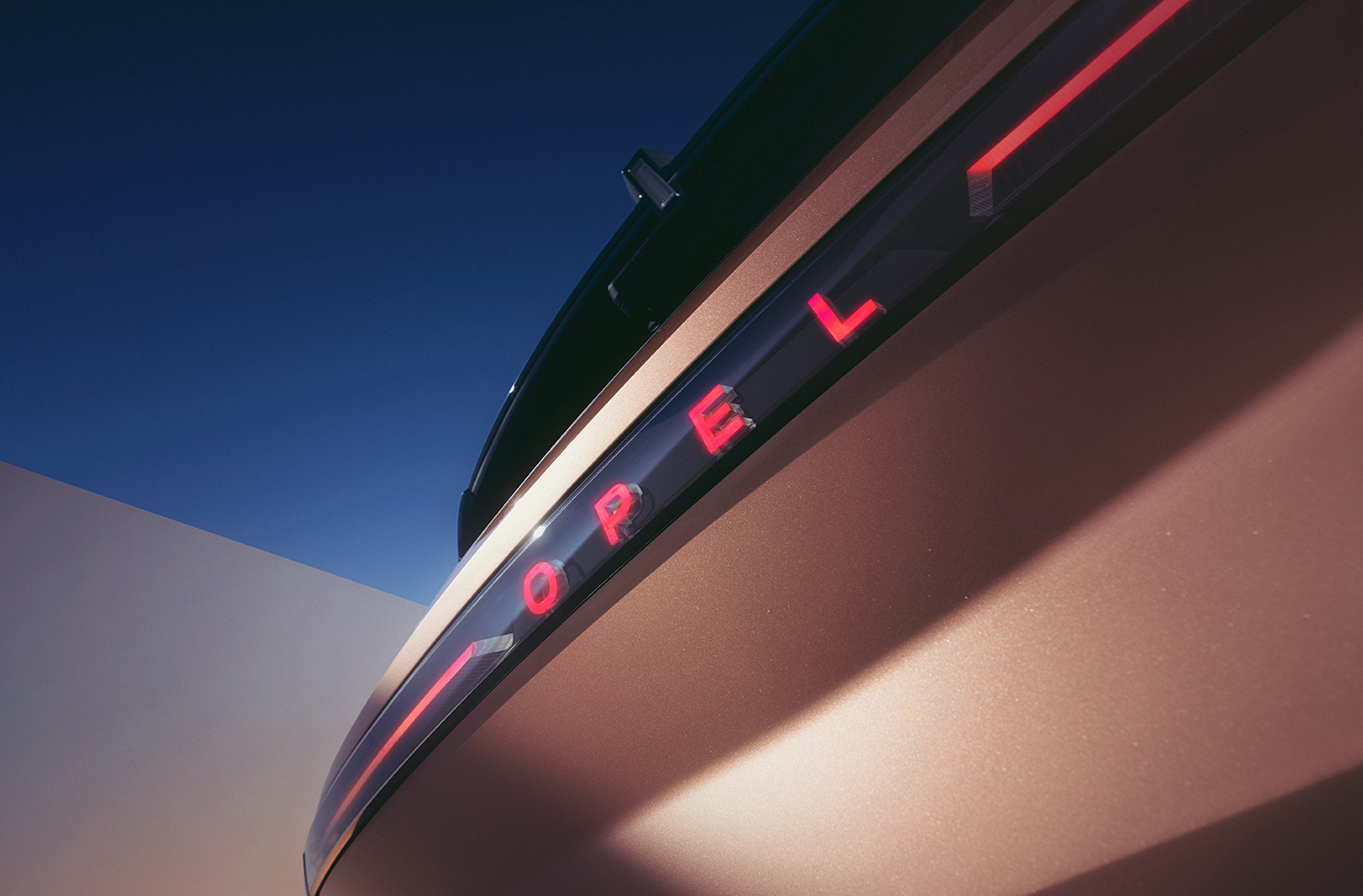 Νέο Opel Grandland: Το μέλλον της ηλεκτροκίνησης
