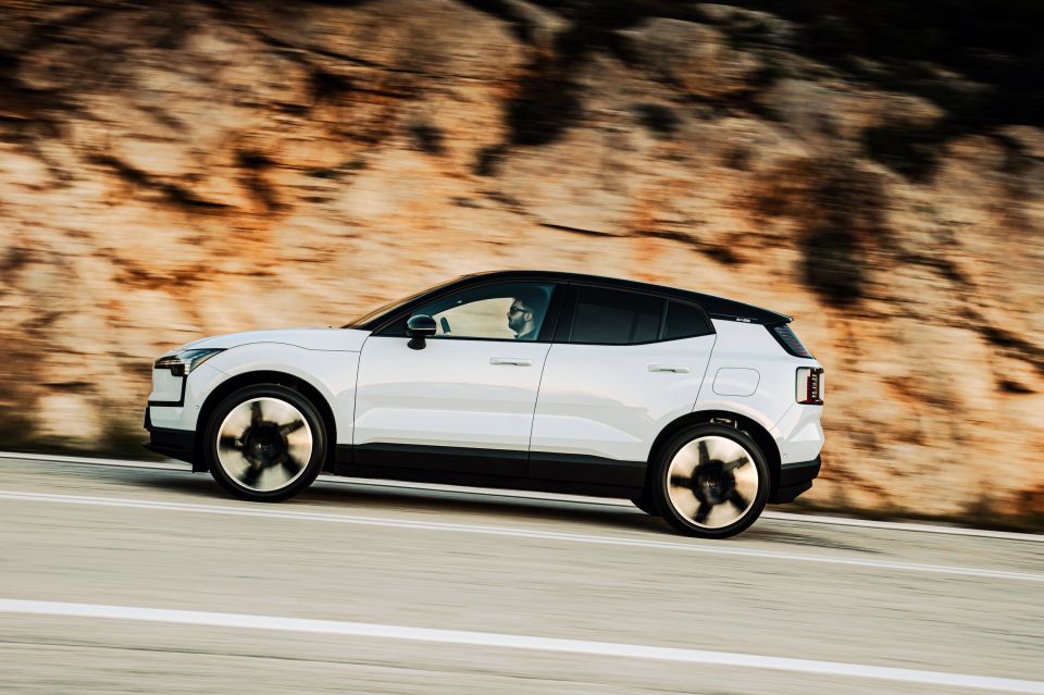 Νέο Volvo EX30: Μοντέρνο, Νεανικό και Εντυπωσιακό!
