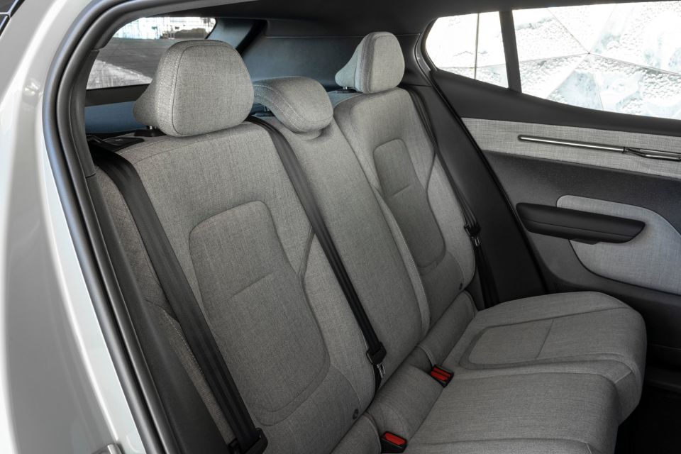 Νέο Volvo EX30: Μοντέρνο, Νεανικό και Εντυπωσιακό!
