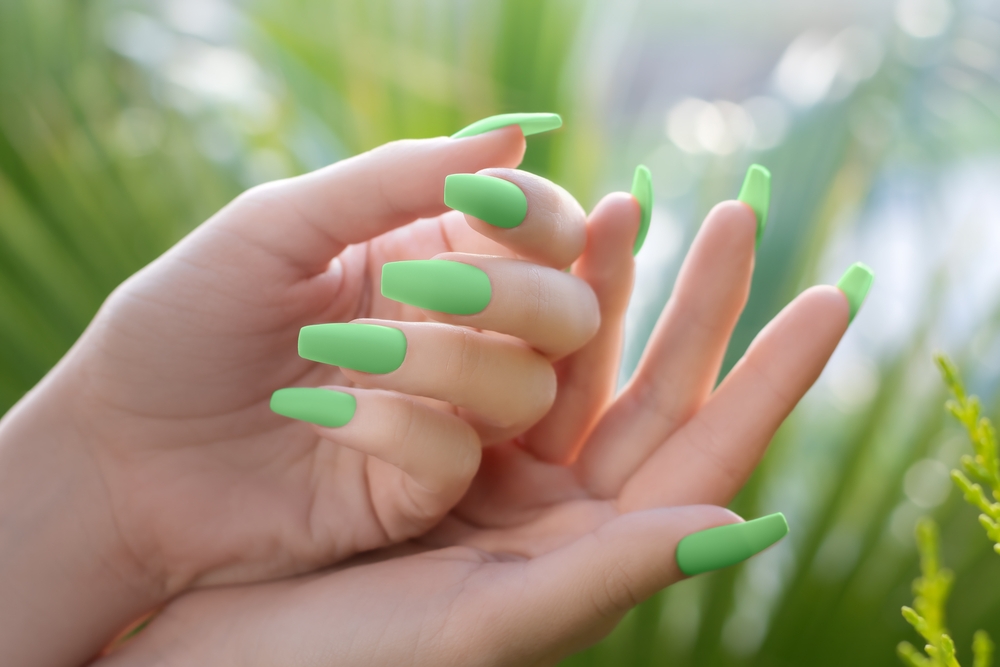 Νέος άνοιξης: Ανακαλύψτε την τάση του Matcha Manicure
