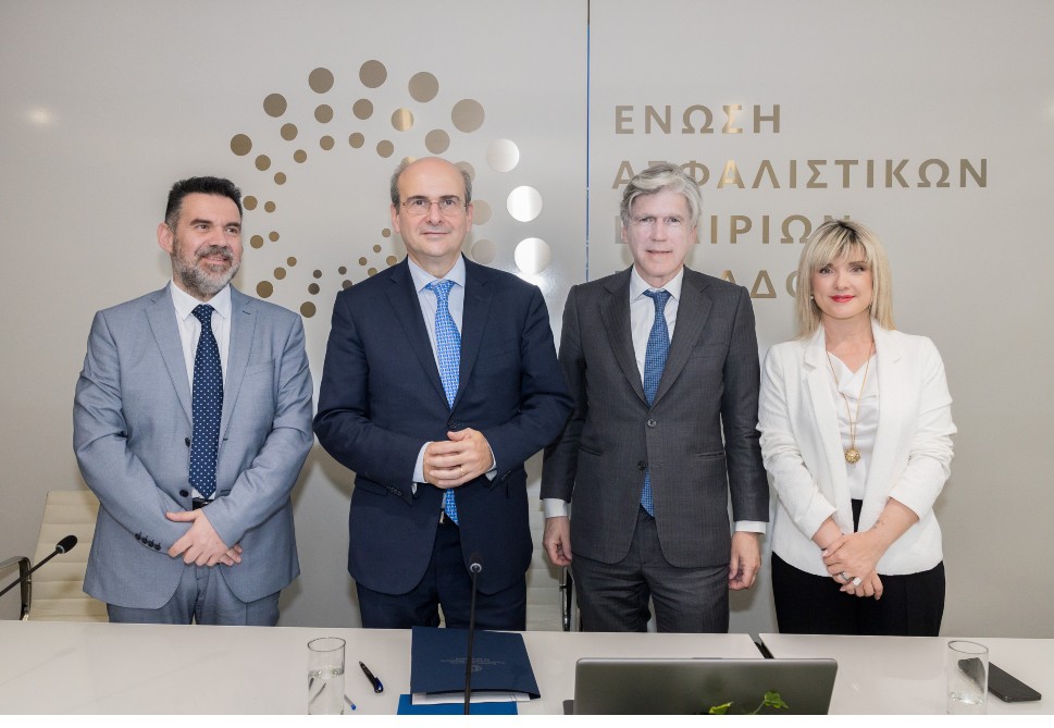 Νέος Κώδικας Δεοντολογίας: Το δικαίωμα της νέας αρχής για τους επιζώντες από τον καρκίνο
