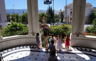 Νέος κόσμος τέχνης: Παιδιά ανακαλύπτουν τον εαυτό τους μέσω της Σίντι Σέρμαν 
