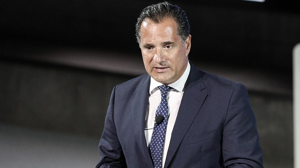 Νέος νόμος για τη δημόσια υγεία και το ΕΣΥ: Ανοικτή η συζήτηση για τη συνεργασία ιδιωτών γιατρών με δημόσια νοσοκομεία
