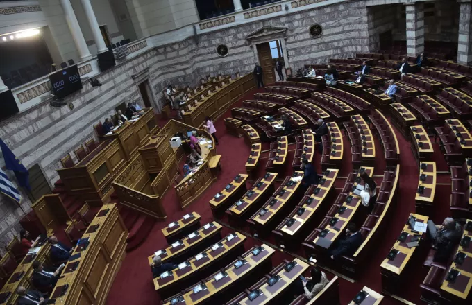 Νέος νόμος για την προστασία του ελληνόφωνου τραγουδιού
