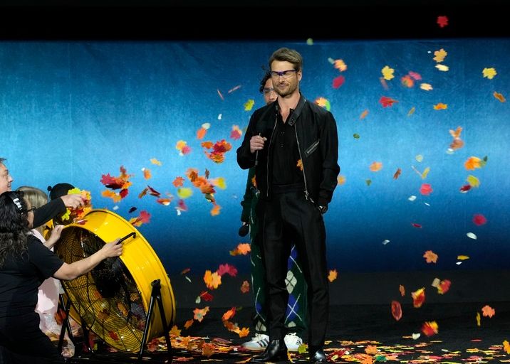 Νέος πρωταγωνιστής για το ριμέικ του «The Running Man»: Ο Γκλεν Πάουελ αναλαμβάνει τον ρόλο!
