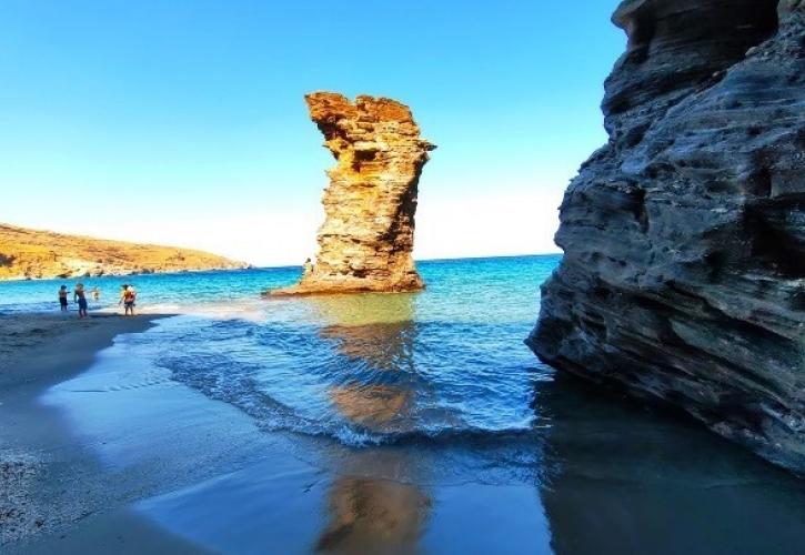 Ο μαγικός χάρτης των πιο εκπληκτικών παραλιών της Ευρώπης: Δυο ελληνικά νησιά αποτελούν περήφανα μέλη