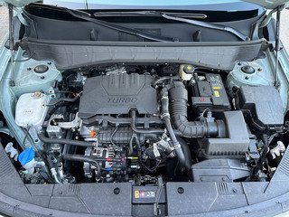 Οδηγούμε το Hyundai Kona - Ένα σύγχρονο B-SUV με υβριδική τεχνολογία
