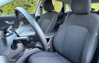 Οδηγούμε το Hyundai Kona - Ένα σύγχρονο B-SUV με υβριδική τεχνολογία
