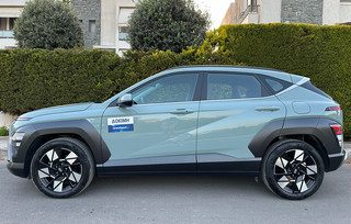 Οδηγούμε το Hyundai Kona - Ένα σύγχρονο B-SUV με υβριδική τεχνολογία

