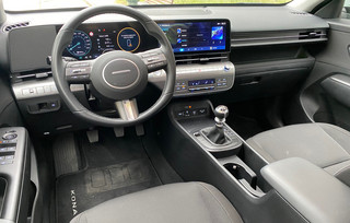 Οδηγούμε το Hyundai Kona - Ένα σύγχρονο B-SUV με υβριδική τεχνολογία
