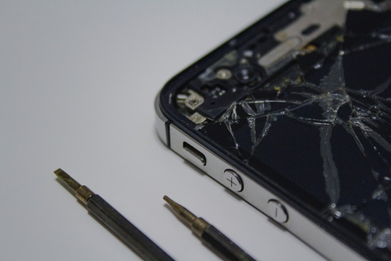 Ποιες επιλογές έχω για την επισκευή του iPhone μου
