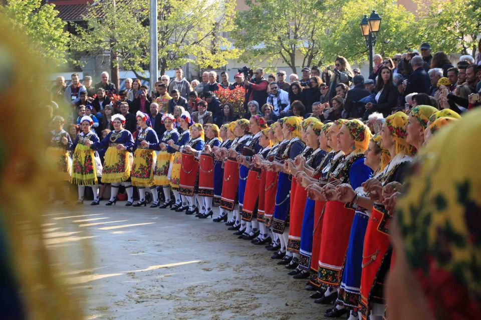Τα πασχαλιάτικα έθιμα στην Κοζάνη ξεκίνησαν με τις μοναδικές «Λαζαρίνες»"
