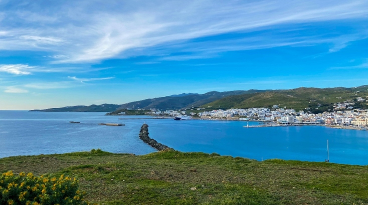 Τα πιο ζωντανά ελληνικά νησιά για αξέχαστες διακοπές το καλοκαίρι του 2024
