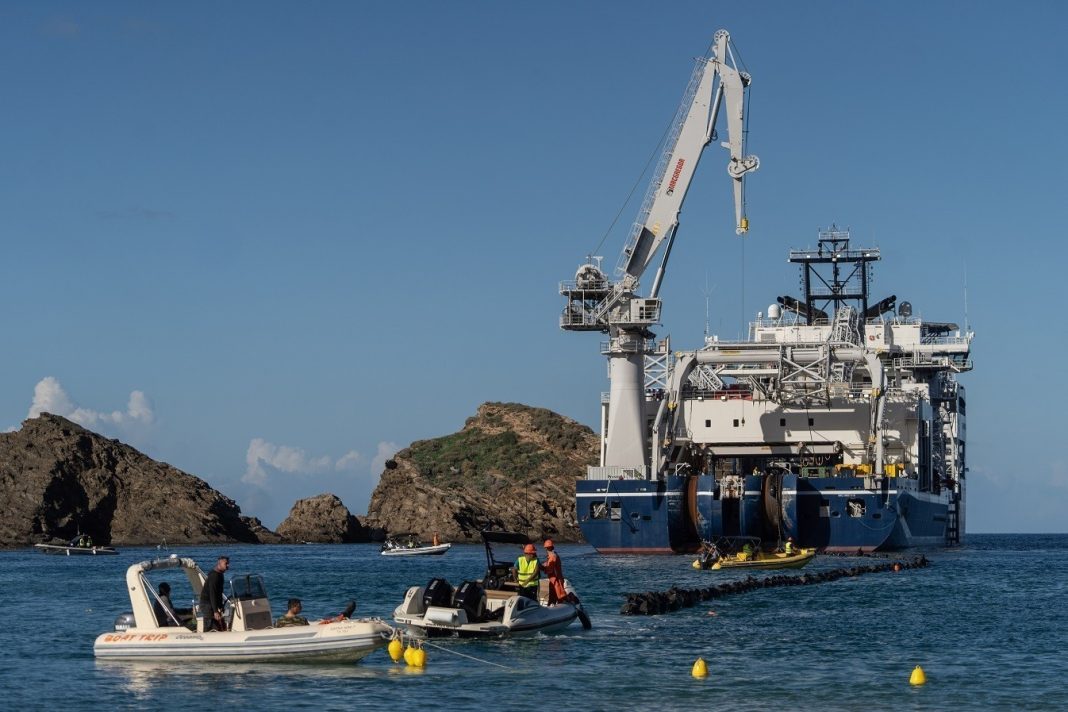 
                Το 2025 σε λειτουργία οι διασυνδέσεις Κυκλάδων και Κρήτης – Έπονται Δωδεκάνησα, Α. Αιγαίο και διεθνής επέκταση            