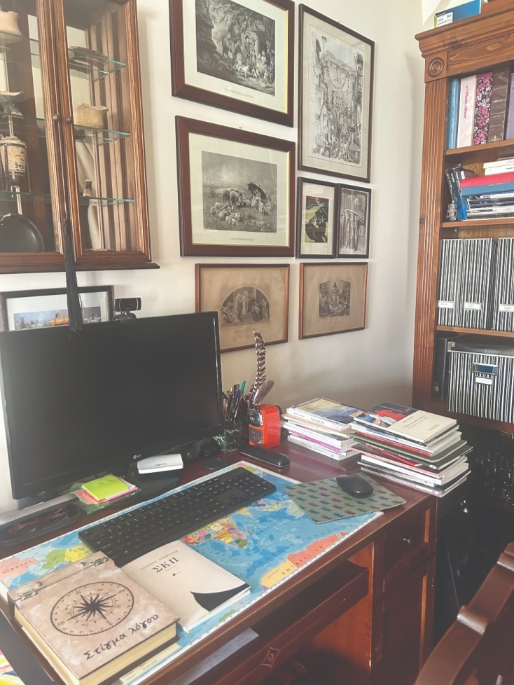 Το μαγικό εργαστήριο των λέξεων: Η πορεία της Χριστίνας Λιναρδάκη
