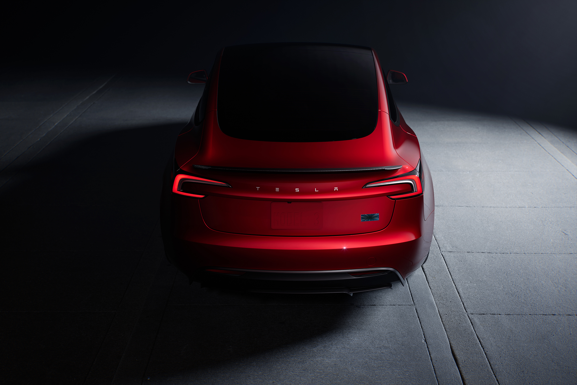 Το νέο Tesla Model 3 Performance: Δυναμική οδήγηση και εντυπωσιακές επιδόσεις
