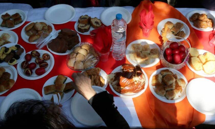 Υγιεινές συμβουλές για το πασχαλινό τραπέζι - Πώς να απολαύσετε χωρίς να υπερβάλλετε στις θερμίδες
