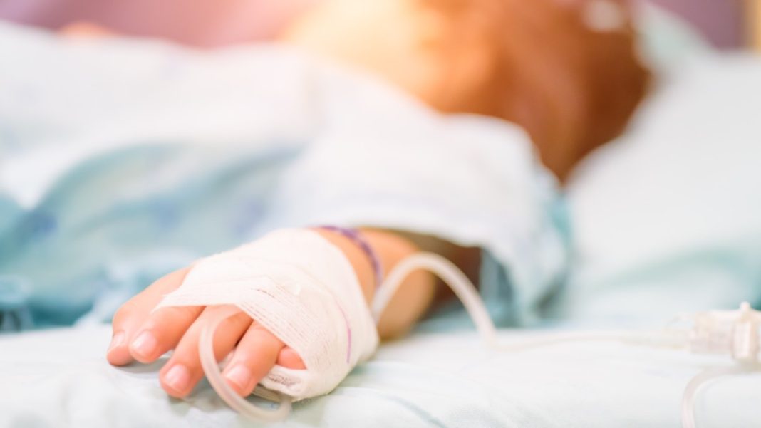 Έξαλλο Κύμα Πανικού στη Θεσσαλονίκη: Αποκαλύφθηκαν Κρούσματα Παρβοϊού σε Παιδικό Σταθμό μετά τον Θάνατο του Κοριτσιού

