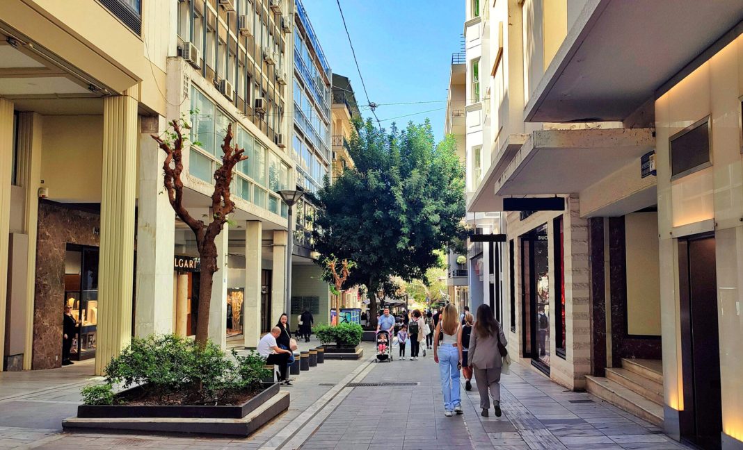 Koλωνάκι: Μια συνοικία με αυθεντικότητα και πολυτέλεια
