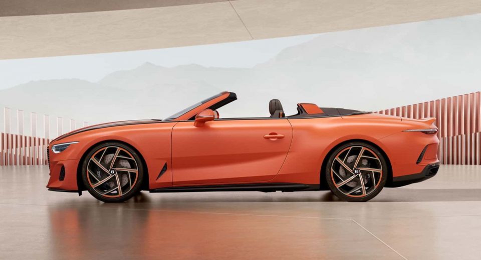 Μια ματιά στην κομψή Bentley Batur Convertible με τιμή πάνω από 2 εκατομμύρια ευρώ
