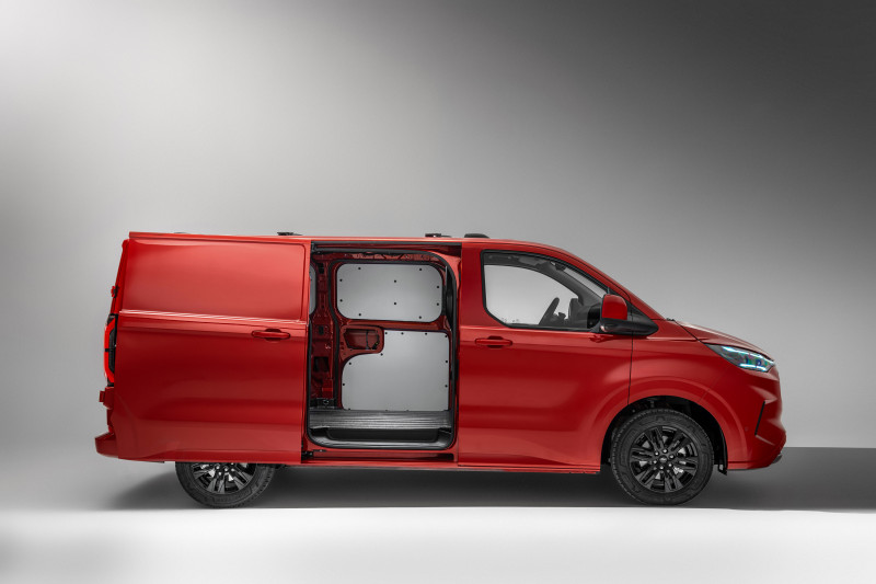 Νέο Ford Transit Custom: Άνεση, Ασφάλεια και Ευελιξία σε Απίστευτη Τιμή
