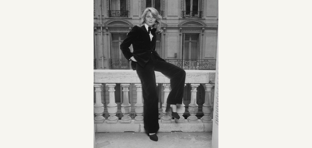 Νέος ορίζοντας για το κοστούμι Le Smoking του Yves Saint Laurent
