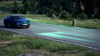 Renault Rafale E-Tech 4X4: Η νέα εποχή της υβριδικής οδήγησης με τεχνολογία Alpine
