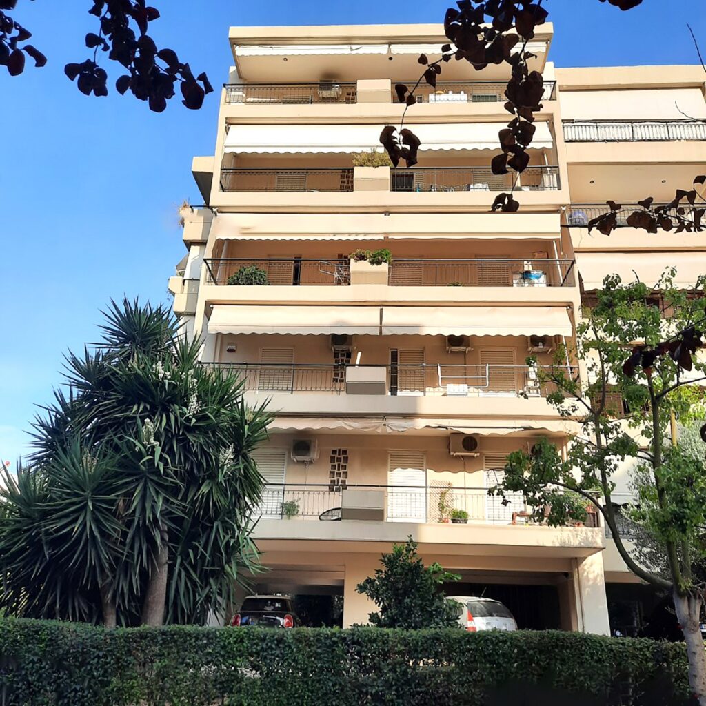 2 διαμερίσματα προς πώληση, στο Μαρούσι και τη Φιλοθέη