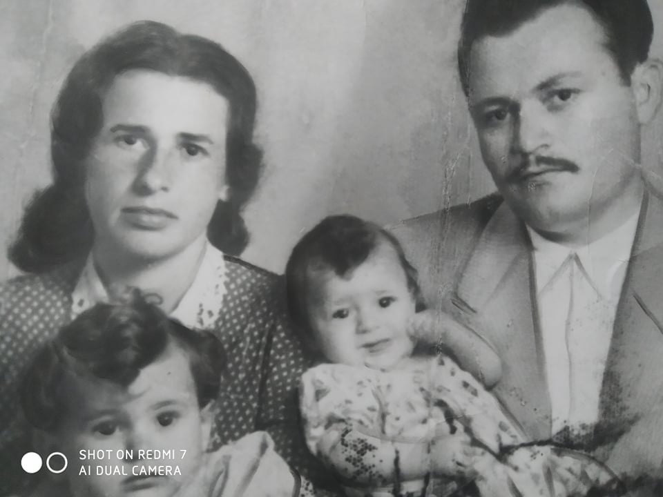 The Eftychia Project | Υιοθετήθηκαν στην Αμερική πριν από δεκαετίες – Άνθρωποι που σήμερα αναζητούν τη χαμένη ελληνική τους ταυτότητα