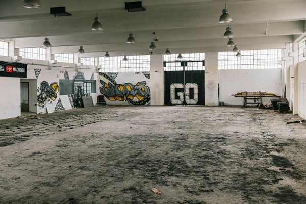 Το νέο venue EON στη βιομηχανική ζώνη του Ελαιώνα